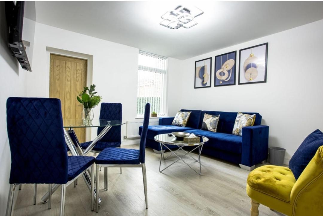 Cosy Cruise Cribs Apartment Etruria Exterior photo
